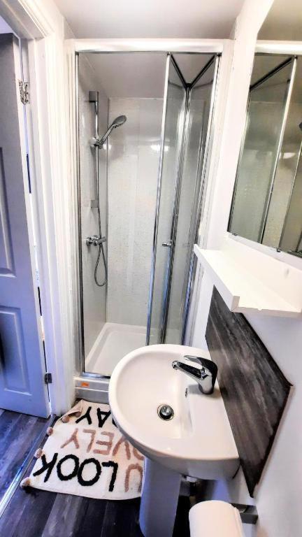 Premier Nottingham Studios - Burford Road ภายนอก รูปภาพ